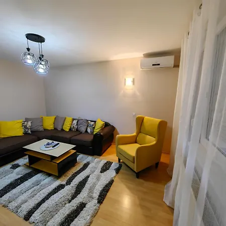 Stan Na Dan Centar S Apartment